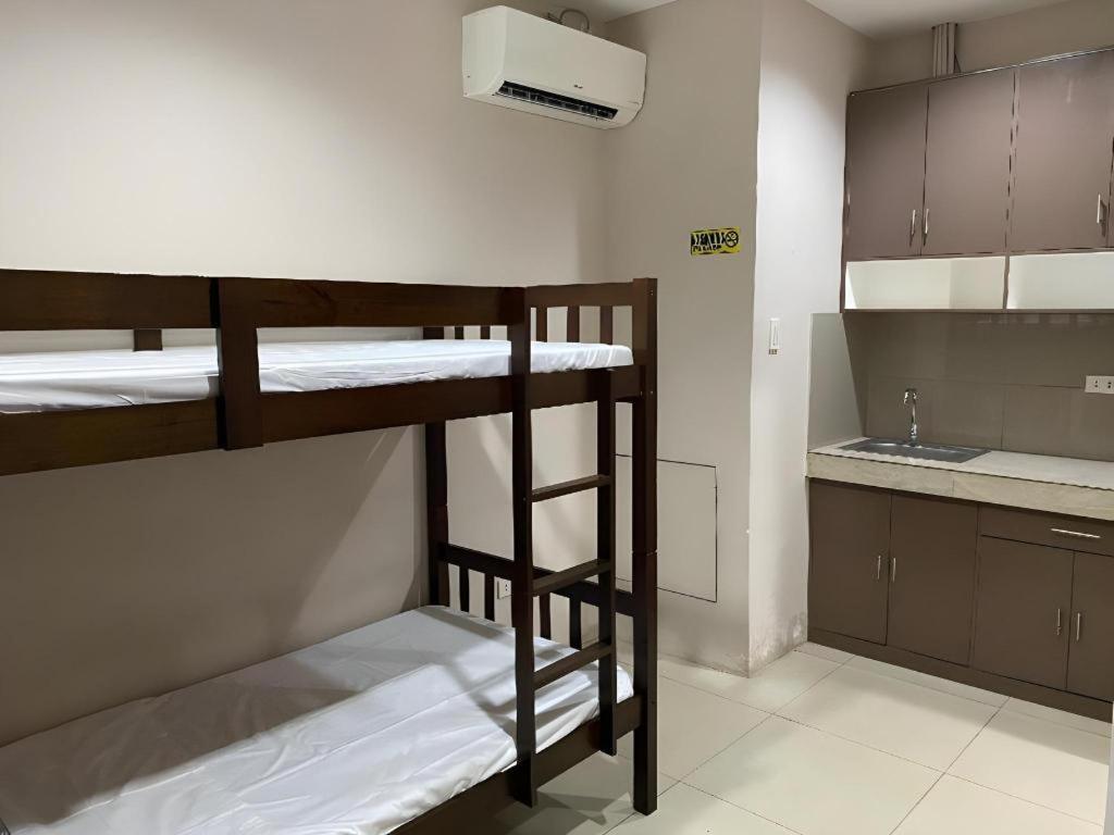 Oyo 766 Ichehan Apartments Manila Zewnętrze zdjęcie